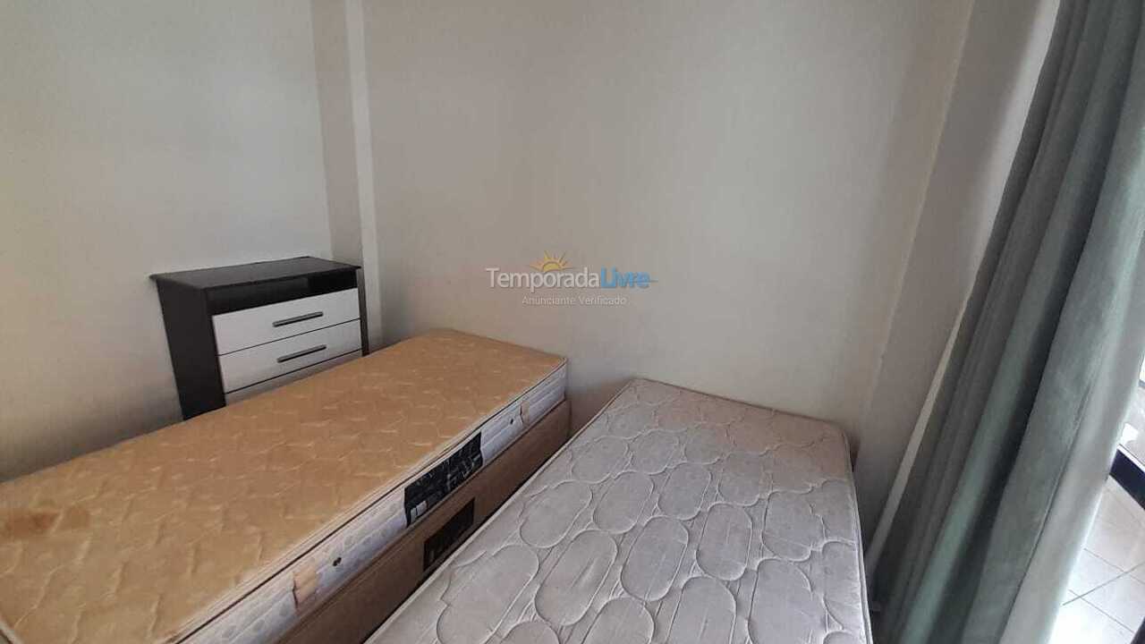 Apartamento para aluguel de temporada em Itapema (Meia Praia)
