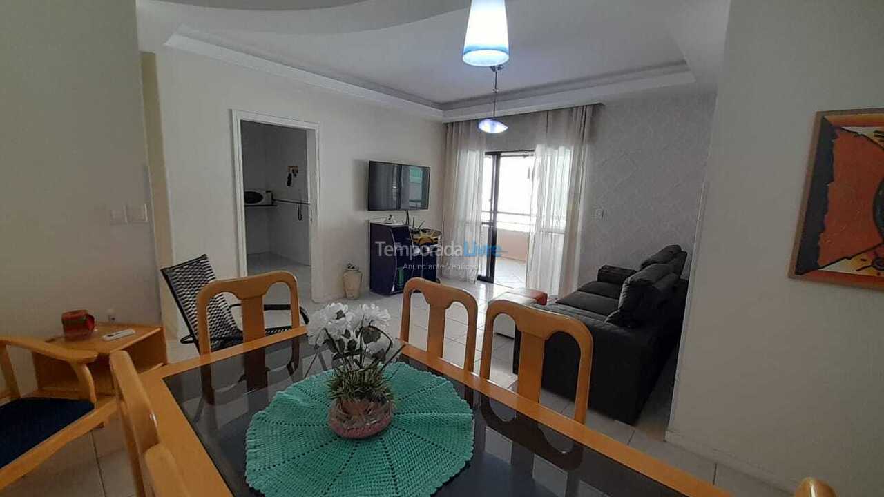 Apartamento para aluguel de temporada em Itapema (Meia Praia)