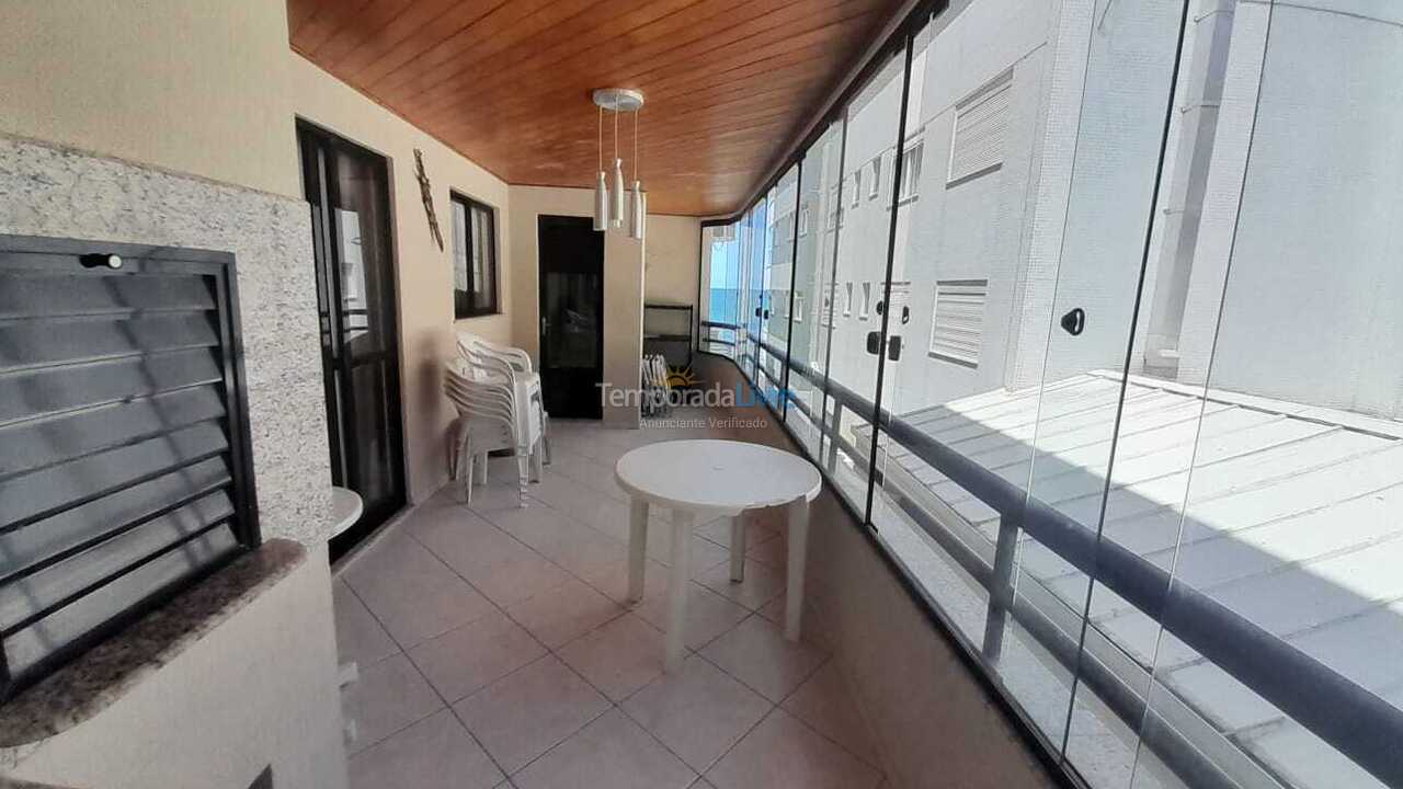 Apartamento para aluguel de temporada em Itapema (Meia Praia)