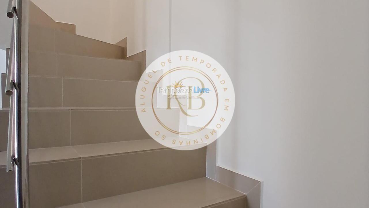 Apartamento para aluguel de temporada em Bombinhas (Canto Grande)