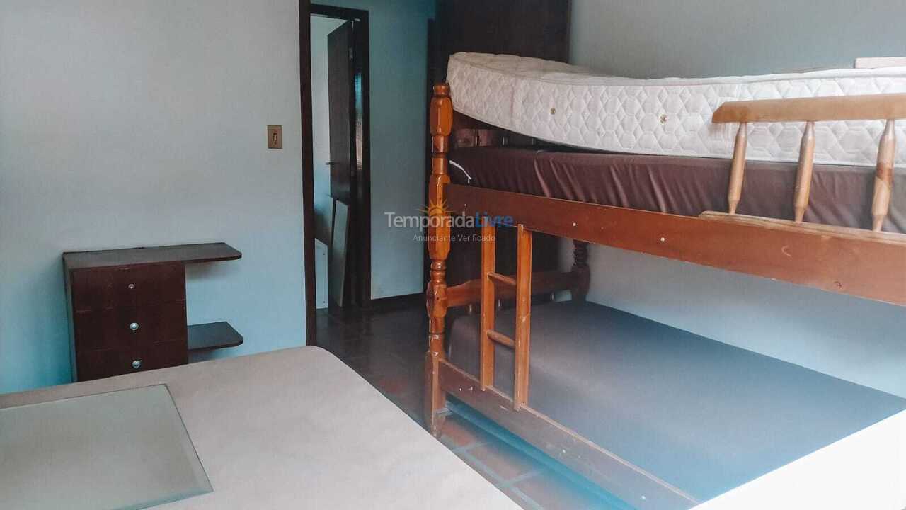 Casa para aluguel de temporada em Matinhos (Balneário de Gaivotas)