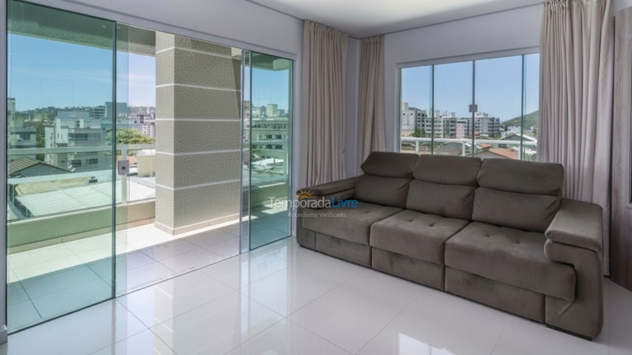 Apartment for vacation rental in Bombinhas (Praia de Bombas)