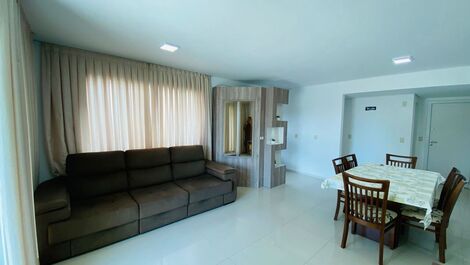 🌴 Comfortable penthouse just steps from Bombas beach