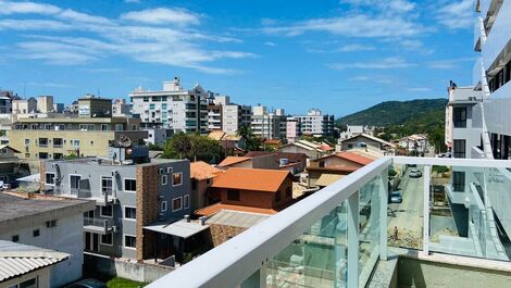 🌴 Comfortable penthouse just steps from Bombas beach