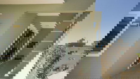 🌴 Comfortable penthouse just steps from Bombas beach