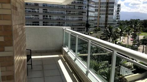 Apartamento com 3 dormitórios em Riviera de São Lourenço