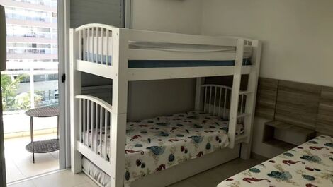 Apartamento com 3 dormitórios em Riviera de São Lourenço