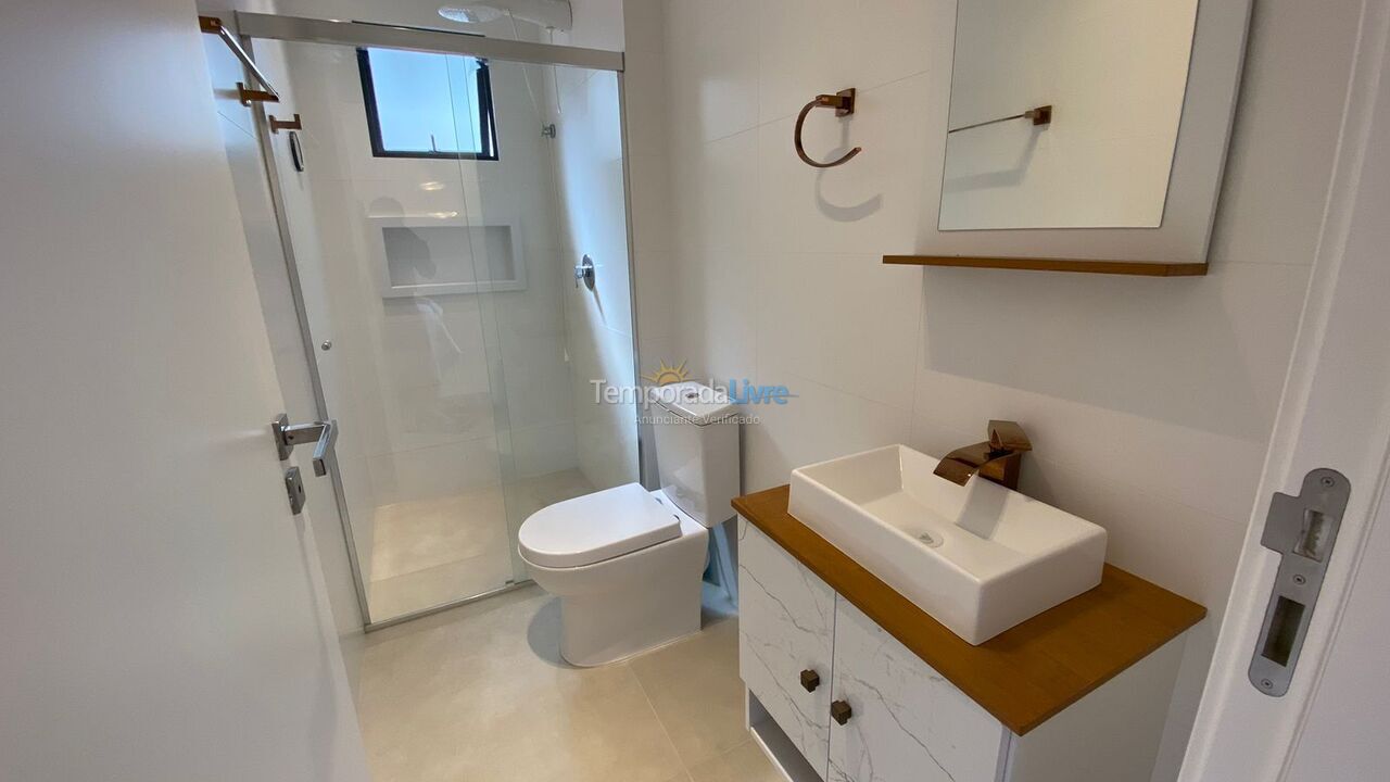 Apartment for vacation rental in Itapema (Meia Praia)