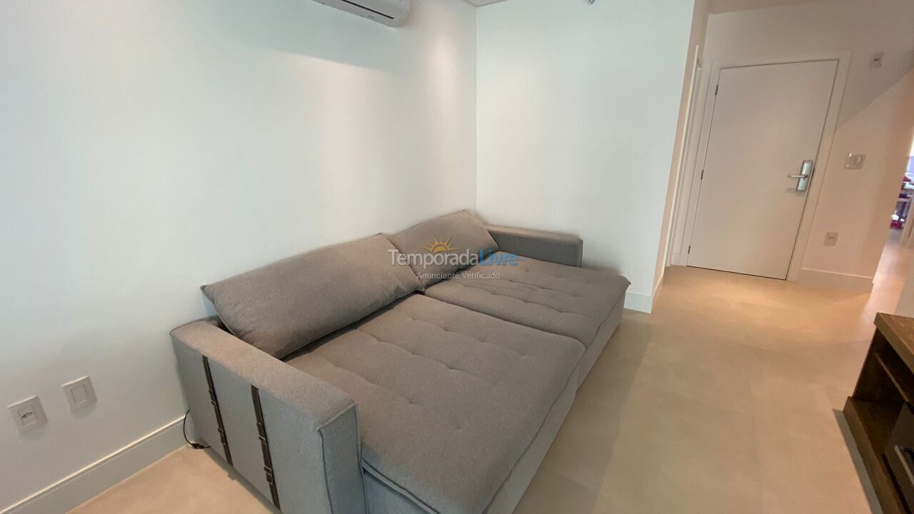 Apartment for vacation rental in Itapema (Meia Praia)