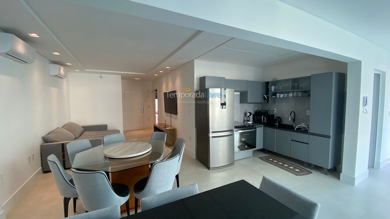 Apartment for vacation rental in Itapema (Meia Praia)