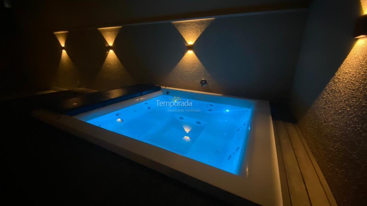 Apartment for vacation rental in Itapema (Meia Praia)