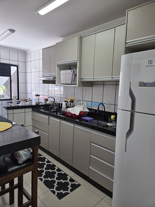 Apartamento para alquiler de vacaciones em Itapema (Meia Praia Segunda Quadra Mar)