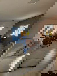 Casa com 5 quartos, frente para o mar em Daniela