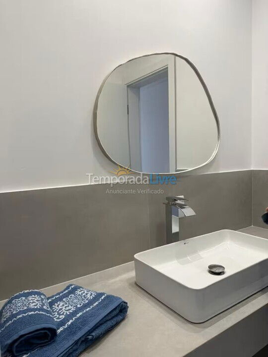 Casa para aluguel de temporada em Florianópolis (Praia da Daniela)