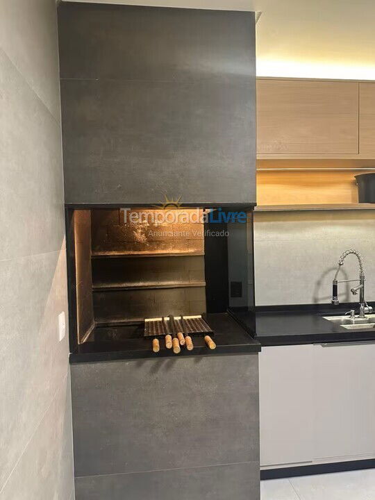 Casa para aluguel de temporada em Florianópolis (Praia da Daniela)