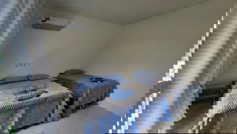 Casa com 5 quartos, frente para o mar em Daniela