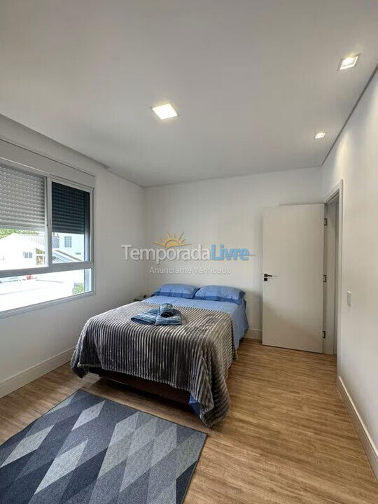 Casa para aluguel de temporada em Florianópolis (Praia da Daniela)