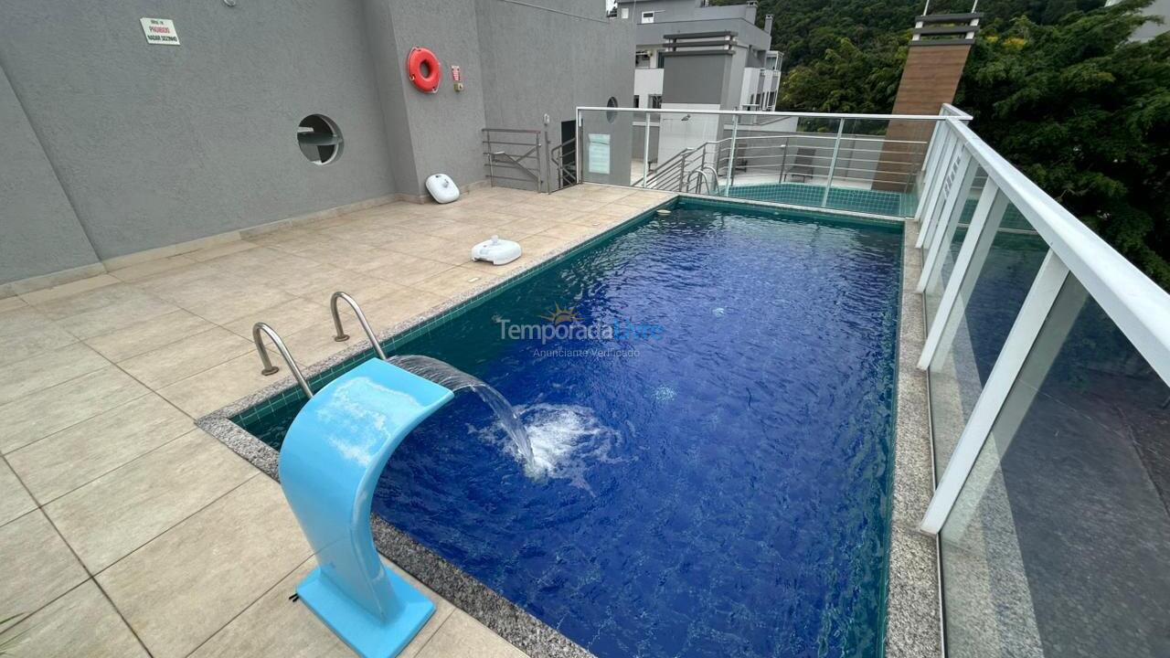 Apartamento para alquiler de vacaciones em Bombinhas (Praia de Bombas)