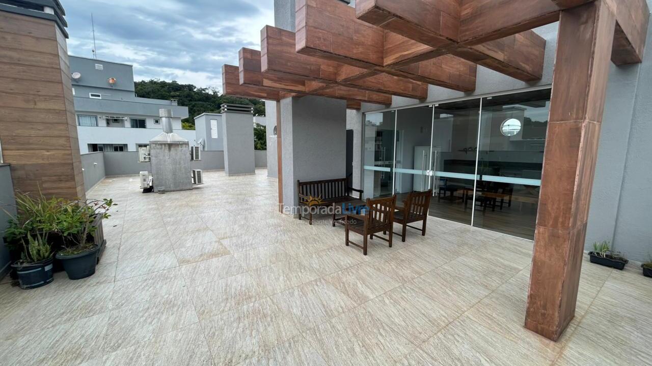 Apartamento para alquiler de vacaciones em Bombinhas (Praia de Bombas)