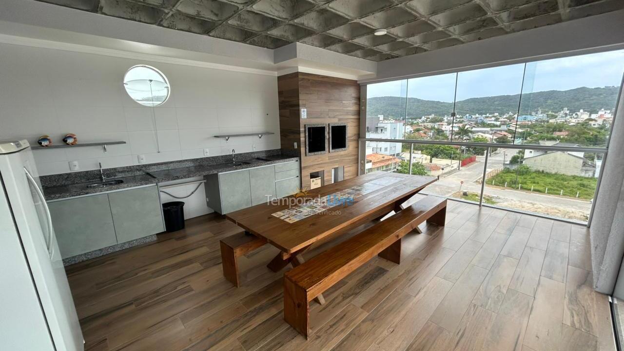 Apartamento para alquiler de vacaciones em Bombinhas (Praia de Bombas)