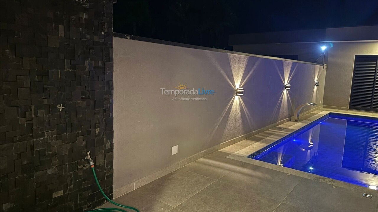 House for vacation rental in Bertioga (Condominio Morada da Praia)