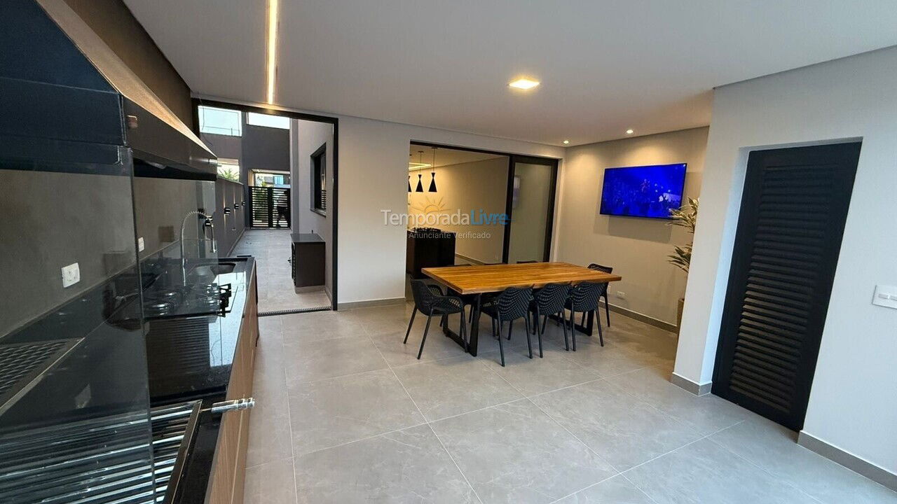 House for vacation rental in Bertioga (Condominio Morada da Praia)