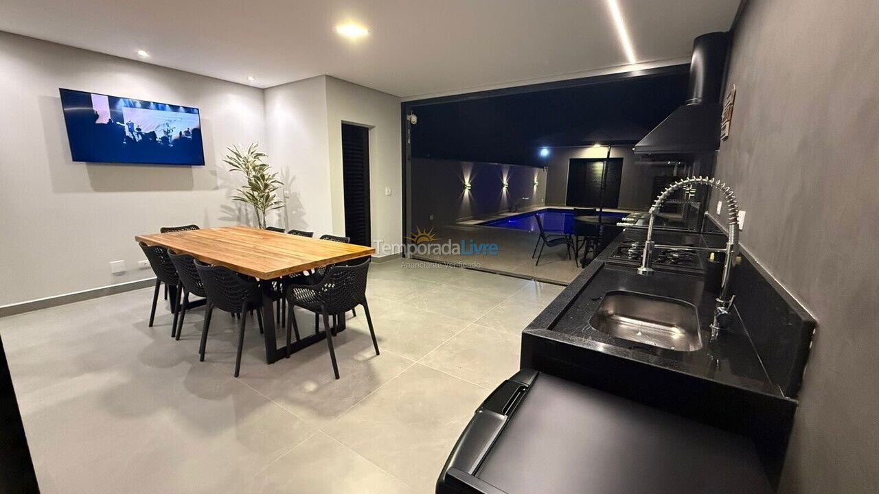 House for vacation rental in Bertioga (Condominio Morada da Praia)