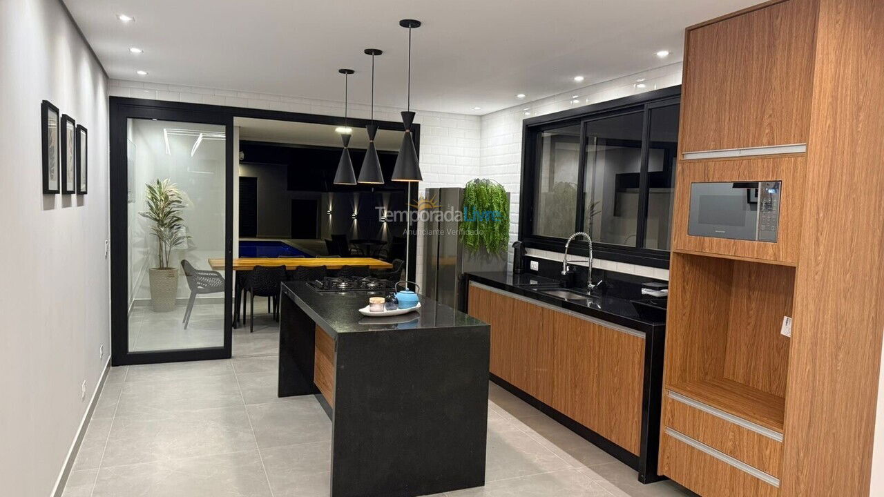 House for vacation rental in Bertioga (Condominio Morada da Praia)