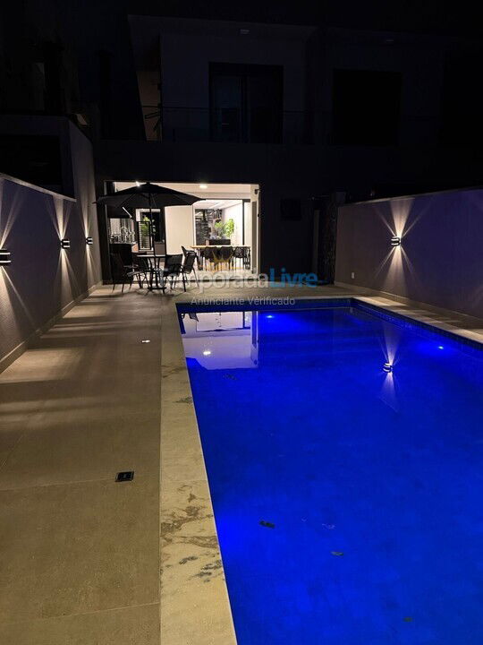 House for vacation rental in Bertioga (Condominio Morada da Praia)