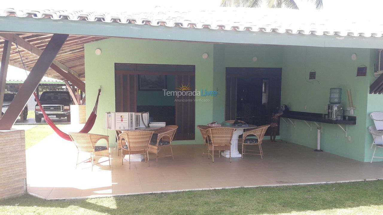 Casa para aluguel de temporada em Camaçari (Praia de Guarajuba)