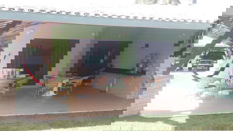 Aluguel Temporada Casa 13 quartos 13 Suítes em Guarajuba-Bahia