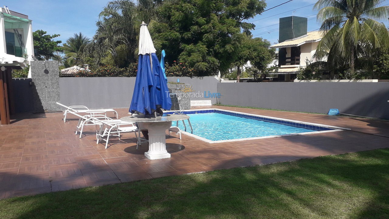 Casa para aluguel de temporada em Camaçari (Praia de Guarajuba)