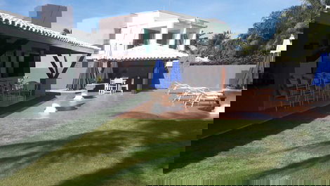 Aluguel Temporada Casa 13 quartos 13 Suítes em Guarajuba-Bahia