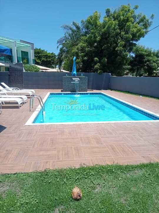 Casa para aluguel de temporada em Camaçari (Praia de Guarajuba)