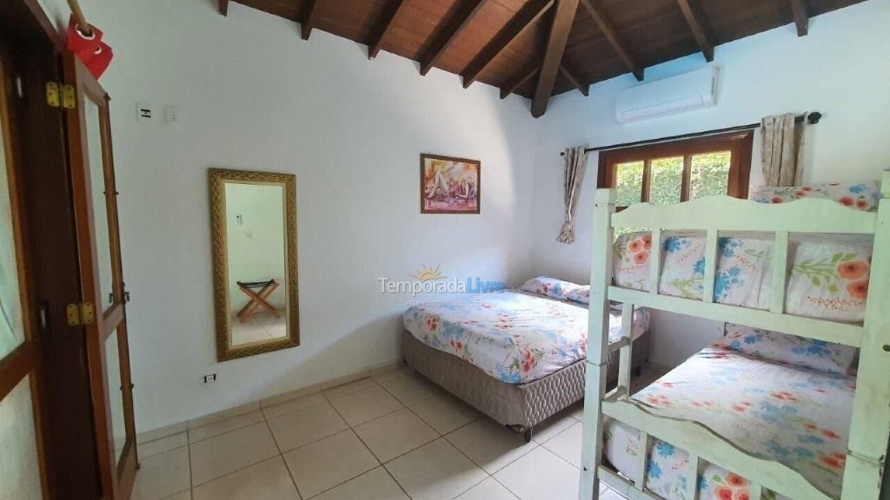 Casa para alquiler de vacaciones em Ubatuba (Itamambuca)