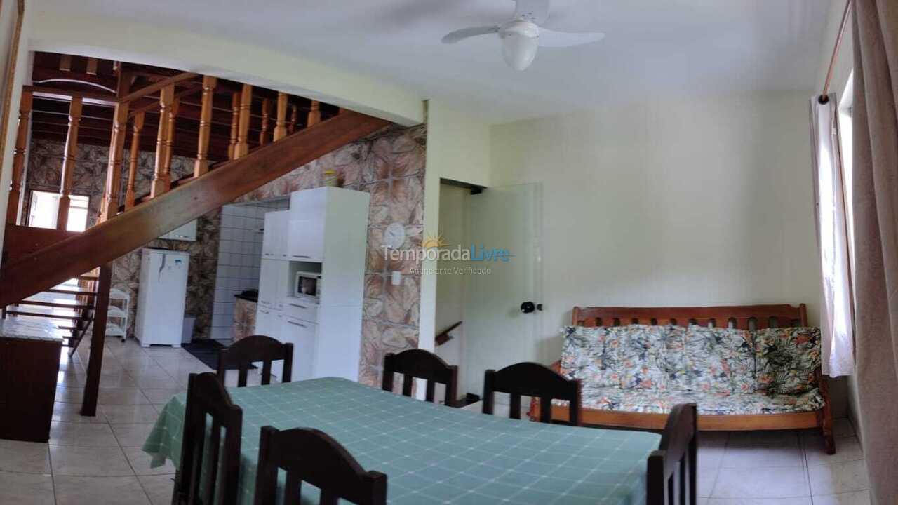 House for vacation rental in Ubatuba (Centro)
