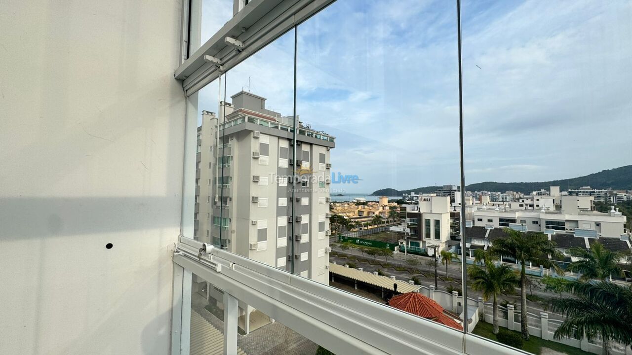 Apartment for vacation rental in Governador Celso Ramos (Praia de Palmas)