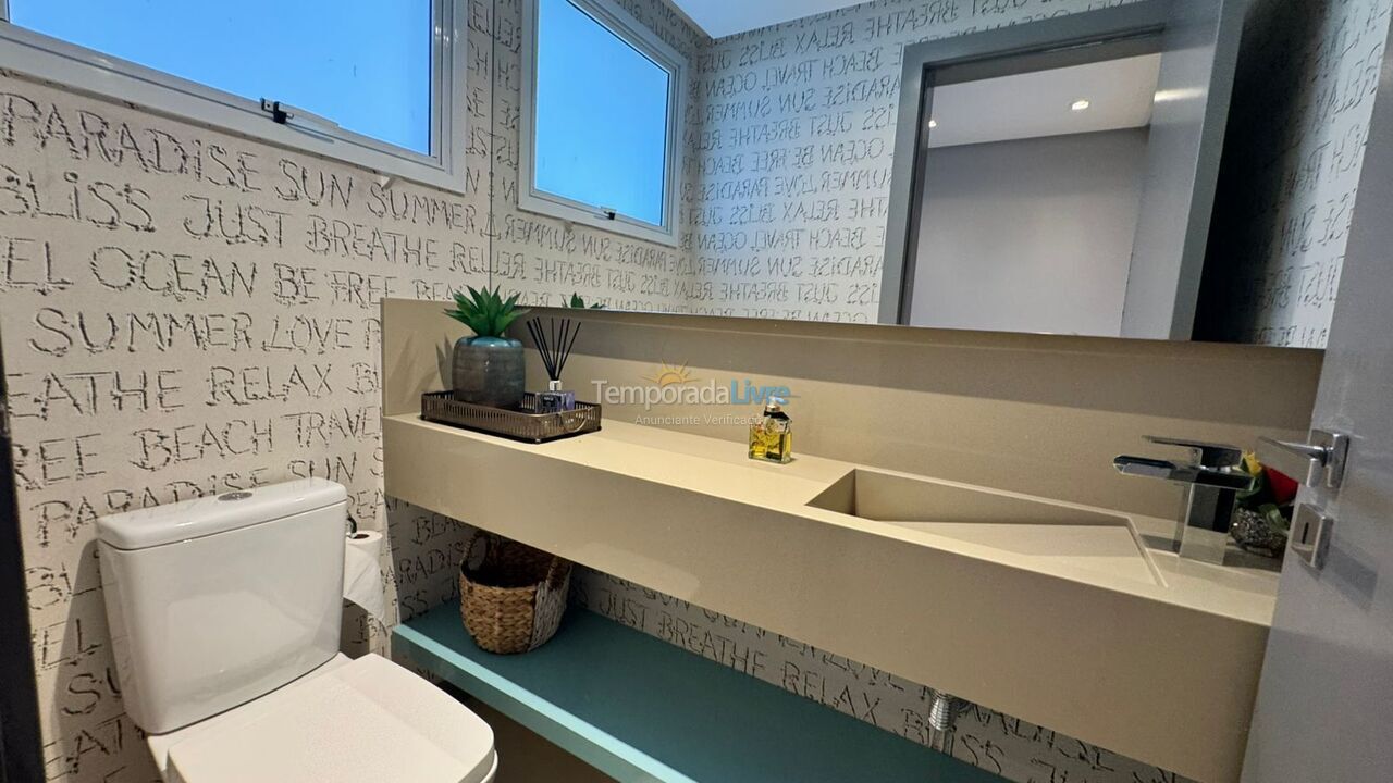 Apartment for vacation rental in Governador Celso Ramos (Praia de Palmas)