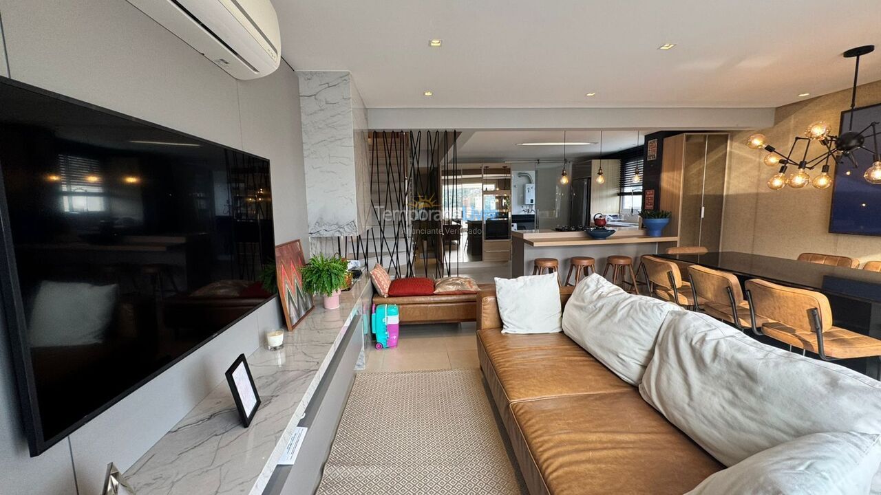 Apartment for vacation rental in Governador Celso Ramos (Praia de Palmas)