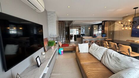 Luxury apartment available for New Year's Eve.