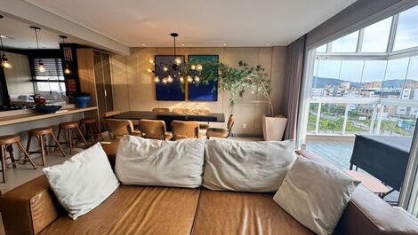 Luxury apartment available for New Year's Eve.