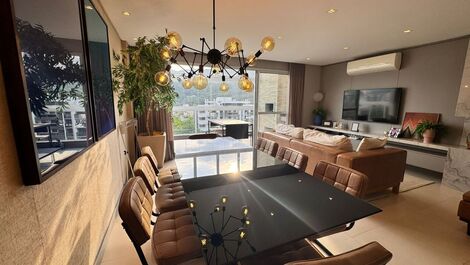 Luxury apartment available for New Year's Eve.