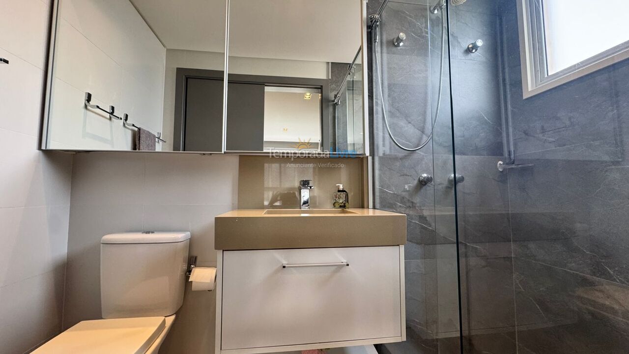 Apartment for vacation rental in Governador Celso Ramos (Praia de Palmas)