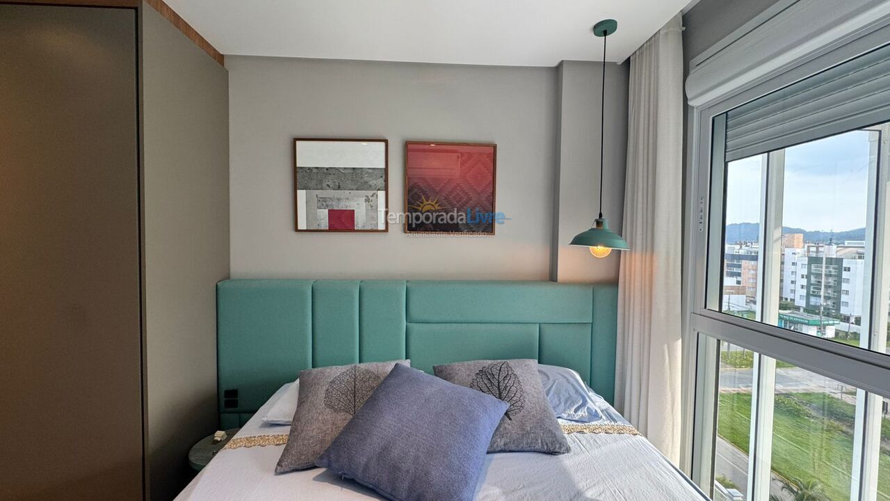 Apartment for vacation rental in Governador Celso Ramos (Praia de Palmas)