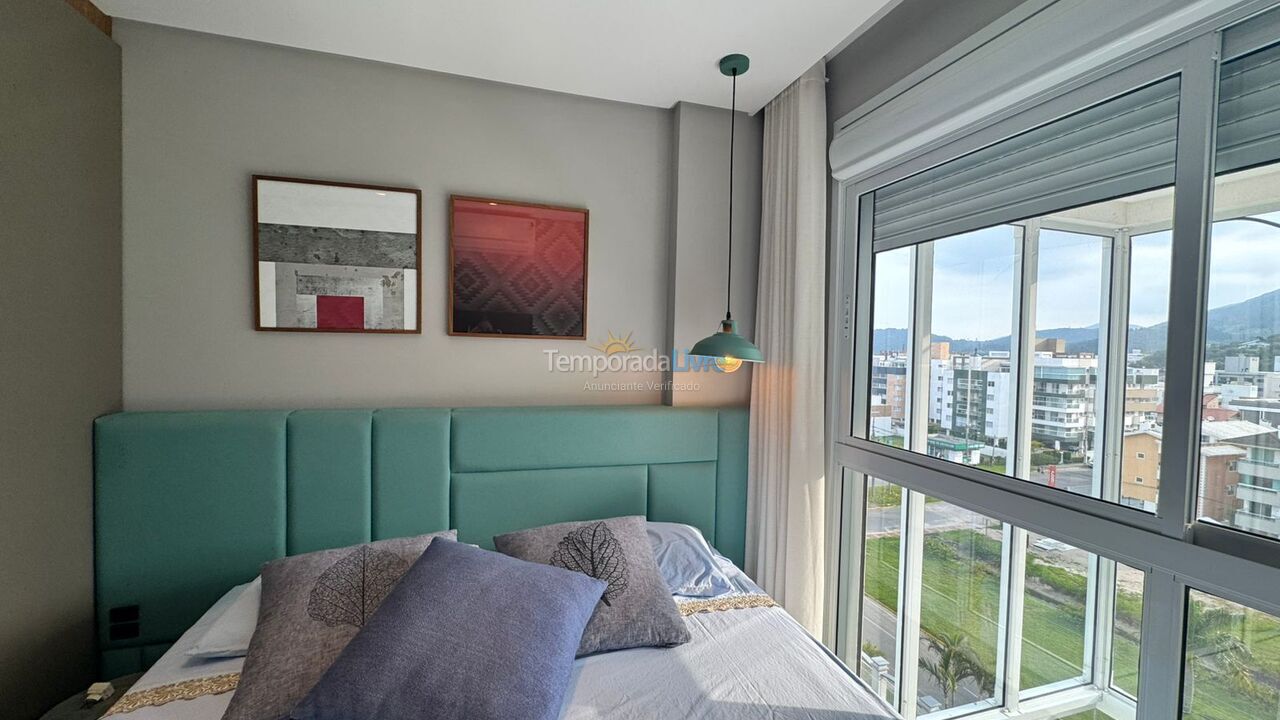 Apartment for vacation rental in Governador Celso Ramos (Praia de Palmas)