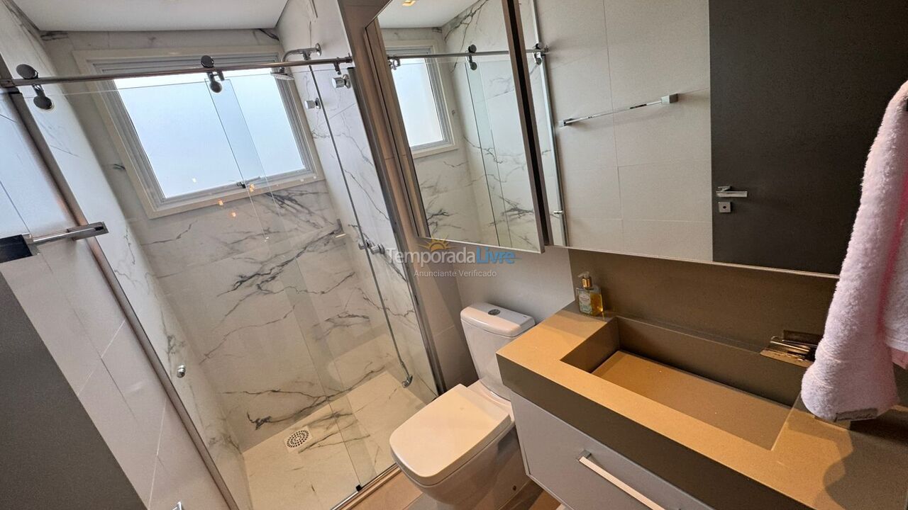 Apartment for vacation rental in Governador Celso Ramos (Praia de Palmas)