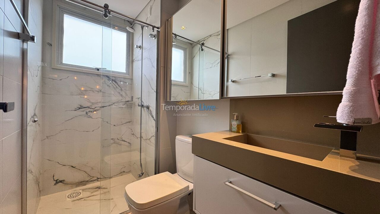 Apartment for vacation rental in Governador Celso Ramos (Praia de Palmas)