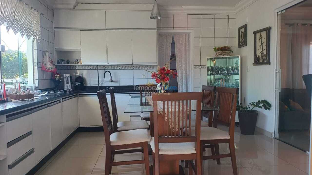 Apartamento para alquiler de vacaciones em Balneário Camboriú (Praia dos Amores)