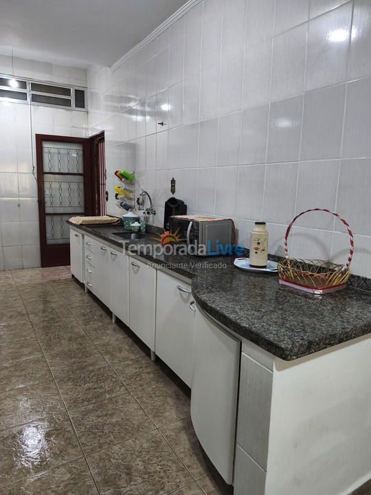 Casa para aluguel de temporada em Praia Grande (Praia do Caiçara)