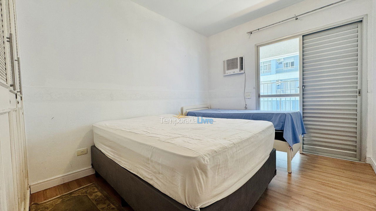 Apartamento para aluguel de temporada em Guarujá (Pitangueiras)